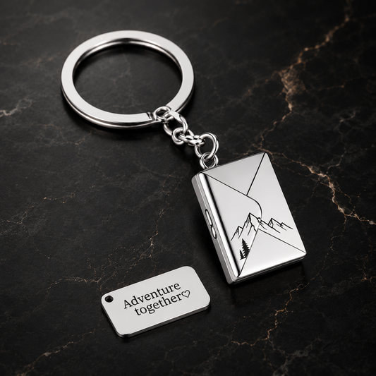 Envelope-shaped stainless steel keyring – 20 × 14 × 4 mm – engraved
