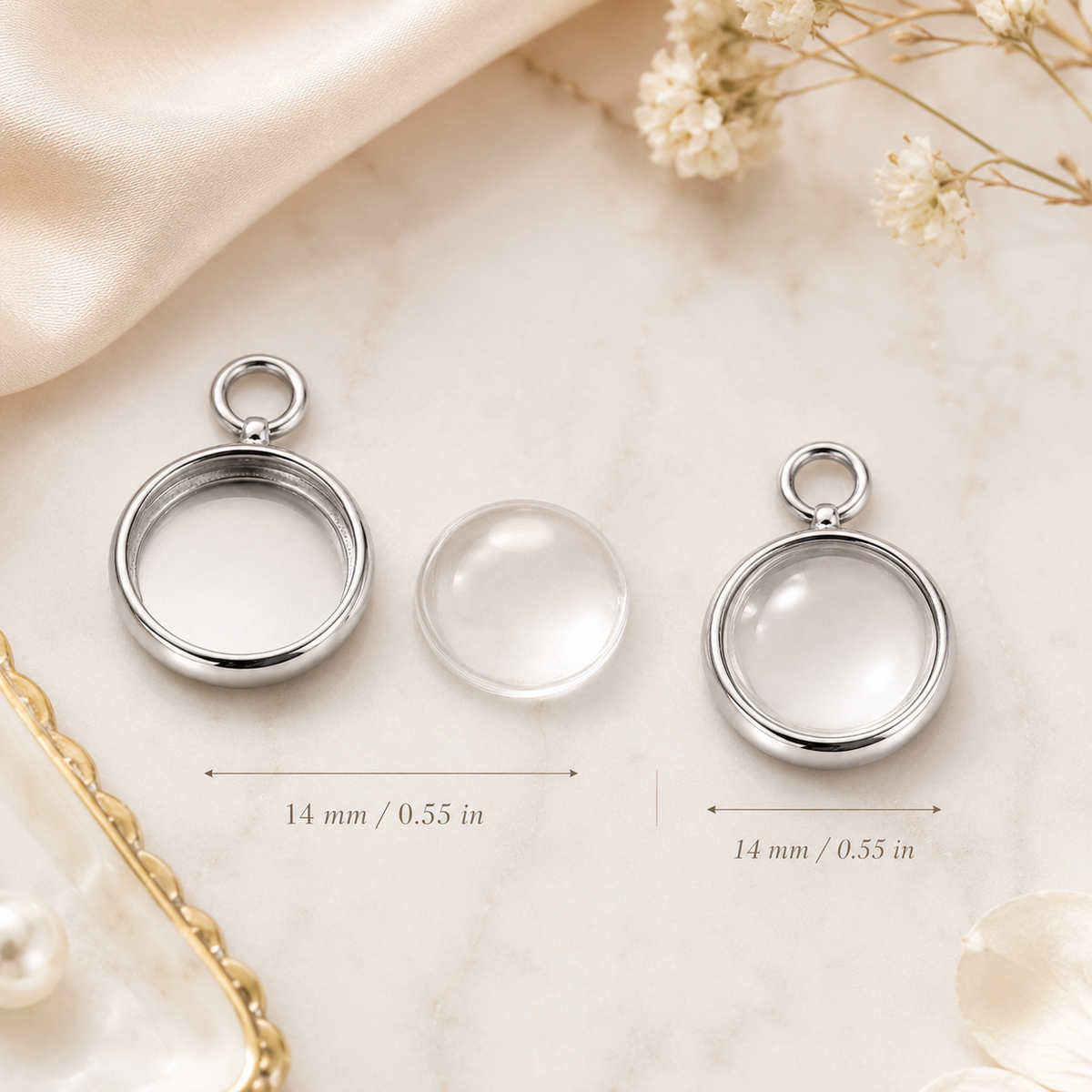 Pendant with glass cabochon – KalinumX